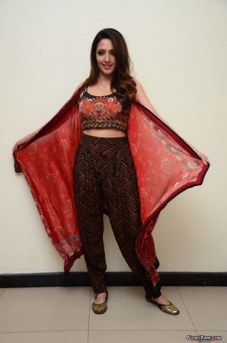 Neha-Shetty-22