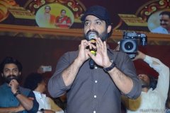 batch_Entha-Manchivaadavuraa.-40