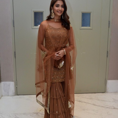 Pooja-Hegde-22