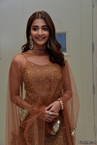 Pooja-Hegde-34
