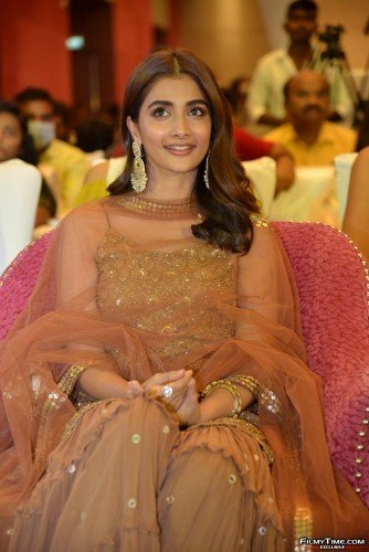Pooja-Hegde-48