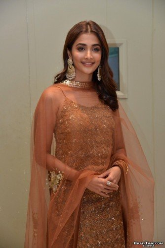 Pooja-Hegde-7