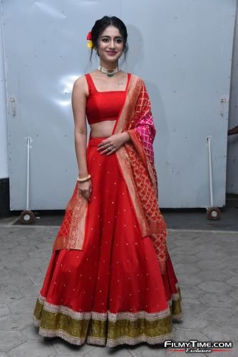 Priya-Prakash-Varrier-at-Check-Pre-Release-7_wm