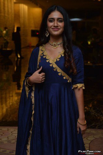 Priya-Prakash-Warrier-15