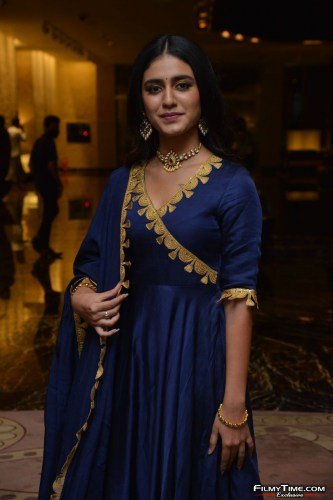 Priya-Prakash-Warrier-19