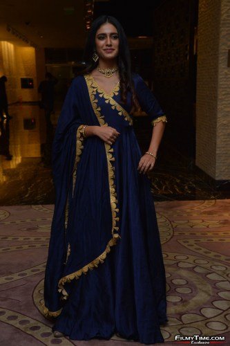 Priya-Prakash-Warrier-24
