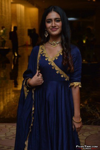 Priya-Prakash-Warrier-25