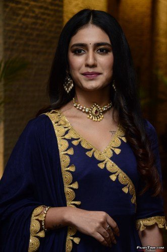 Priya-Prakash-Warrier-6