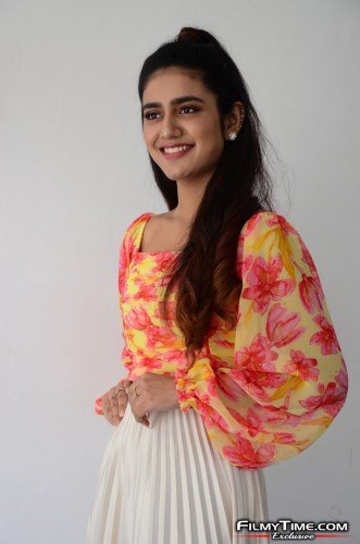 Priya-Prakash-Warrier-11