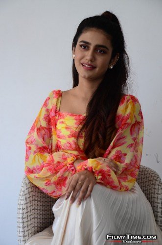 Priya-Prakash-Warrier-2