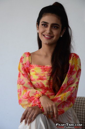 Priya-Prakash-Warrier-21