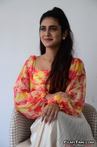 Priya-Prakash-Warrier-24