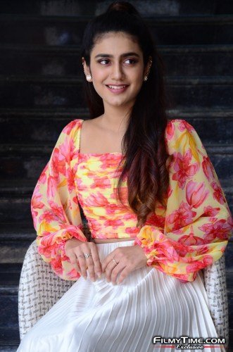 Priya-Prakash-Warrier-6