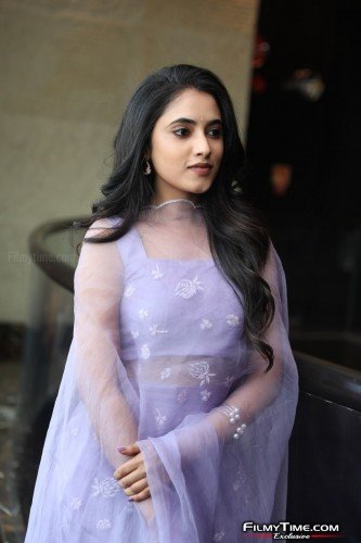 Priyanka-Arul-Mohan-Photos-17