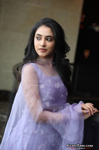 Priyanka-Arul-Mohan-Photos-22