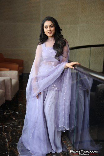 Priyanka-Arul-Mohan-Photos-47