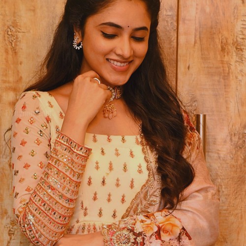 Priyanka-Mohan-Sreekaram-pre-15