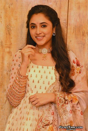 Priyanka-Mohan-Sreekaram-pre-1