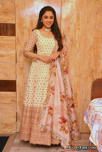 Priyanka-Mohan-Sreekaram-pre-12