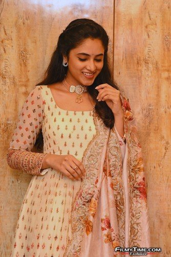 Priyanka-Mohan-Sreekaram-pre-24