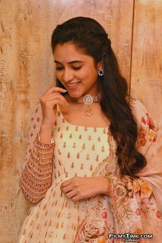 Priyanka-Mohan-Sreekaram-pre-26