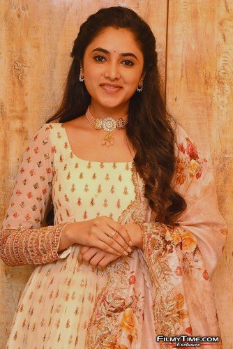 Priyanka-Mohan-Sreekaram-pre-29