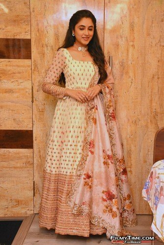 Priyanka-Mohan-Sreekaram-pre-9