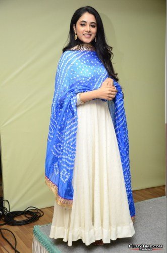 Priyanka-ARul-Mohan-17