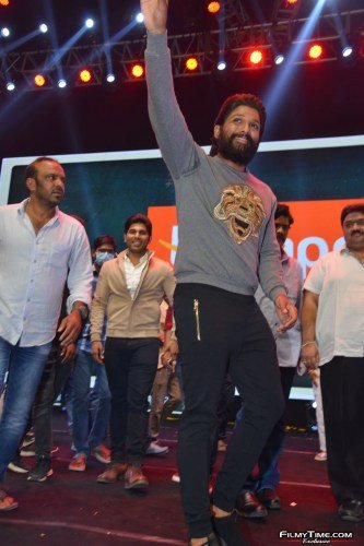 Allu-Arjun-17