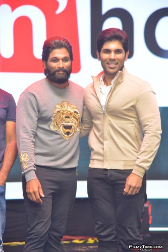 Allu-Arjun-38