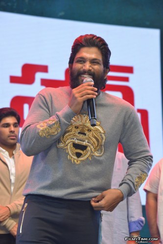 Allu-Arjun-47