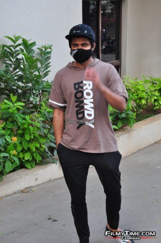 Anand-Devarakonda-16