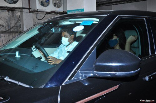 Raashi-khanna-snapped-at-Gym-in-Hyderabad-city-3