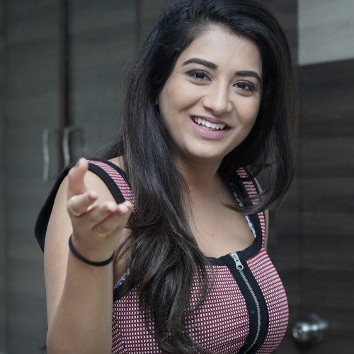 Raashi-Singh-80