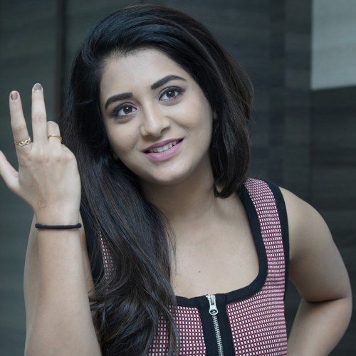 Raashi-Singh-92