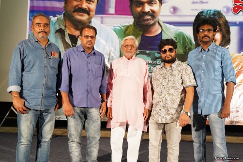 Radio-Madhavi-Press-Meet-Photos-16