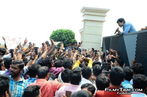mega-power-star-ramcharan-interacting-with-fans-who-came-to-3