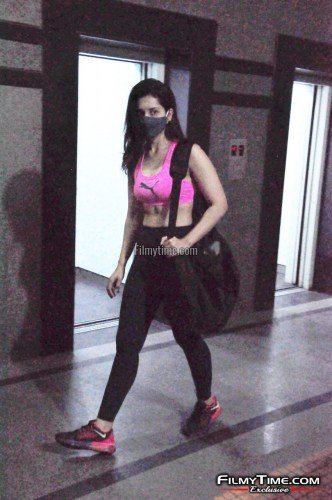 Rashi-Khanna-GYm-Photos-10