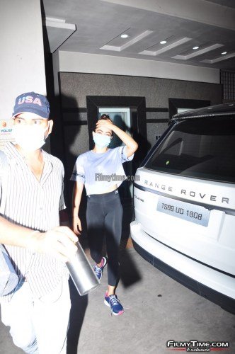 Rashmika-mandanna-snapped-at-Gym-10