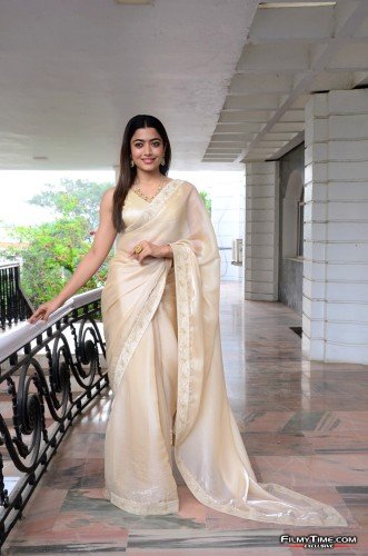 rashmika-pushpa-int-104