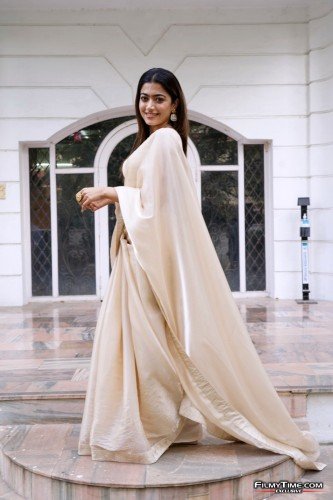 rashmika-pushpa-int-108