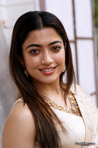rashmika-pushpa-int-12