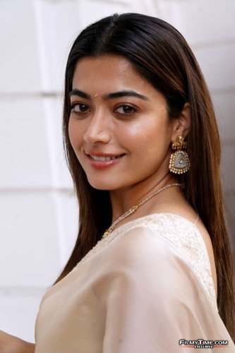rashmika-pushpa-int-14