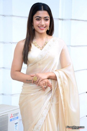 rashmika-pushpa-int-32