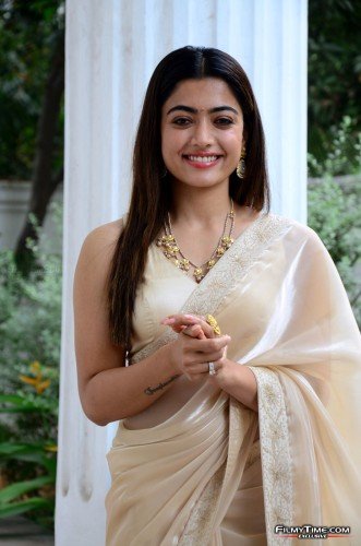 rashmika-pushpa-int-44