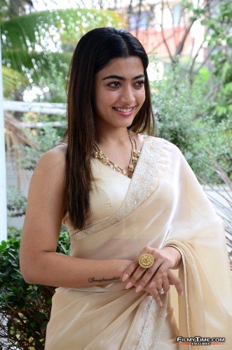 rashmika-pushpa-int-47