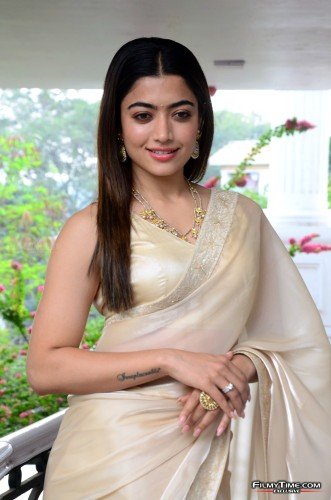rashmika-pushpa-int-53