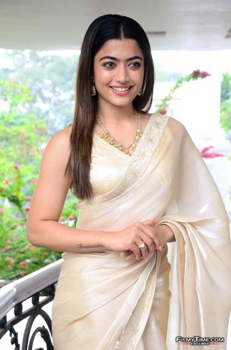 rashmika-pushpa-int-62
