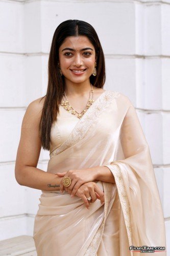 rashmika-pushpa-int-89
