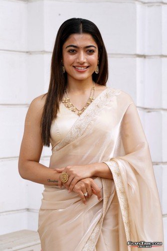 rashmika-pushpa-int-92